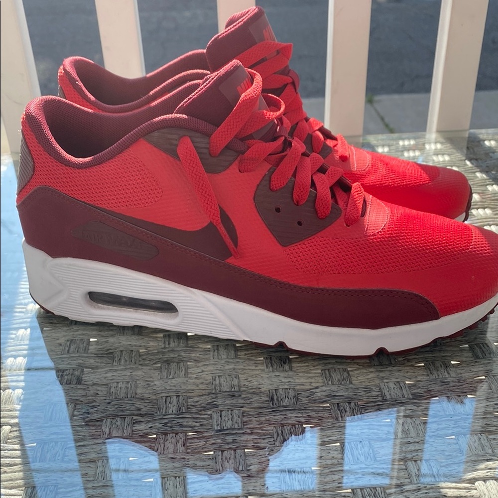Nike Men's Red and Burgundy Sneakers - Picture 2 of 3
